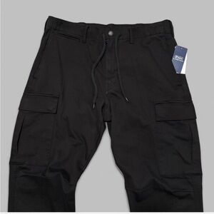 Polo Ralph Lauren Knitlike stretch cargo pants. NEW. 34”-32”.
